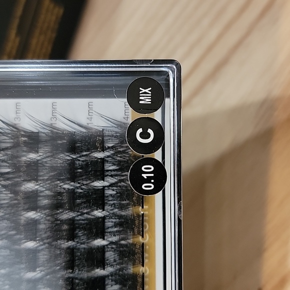 LASHVIEW DIY Eyelash Extension Kit, Cluster Eyelash Extensions. One package. - Picture 4 of 4